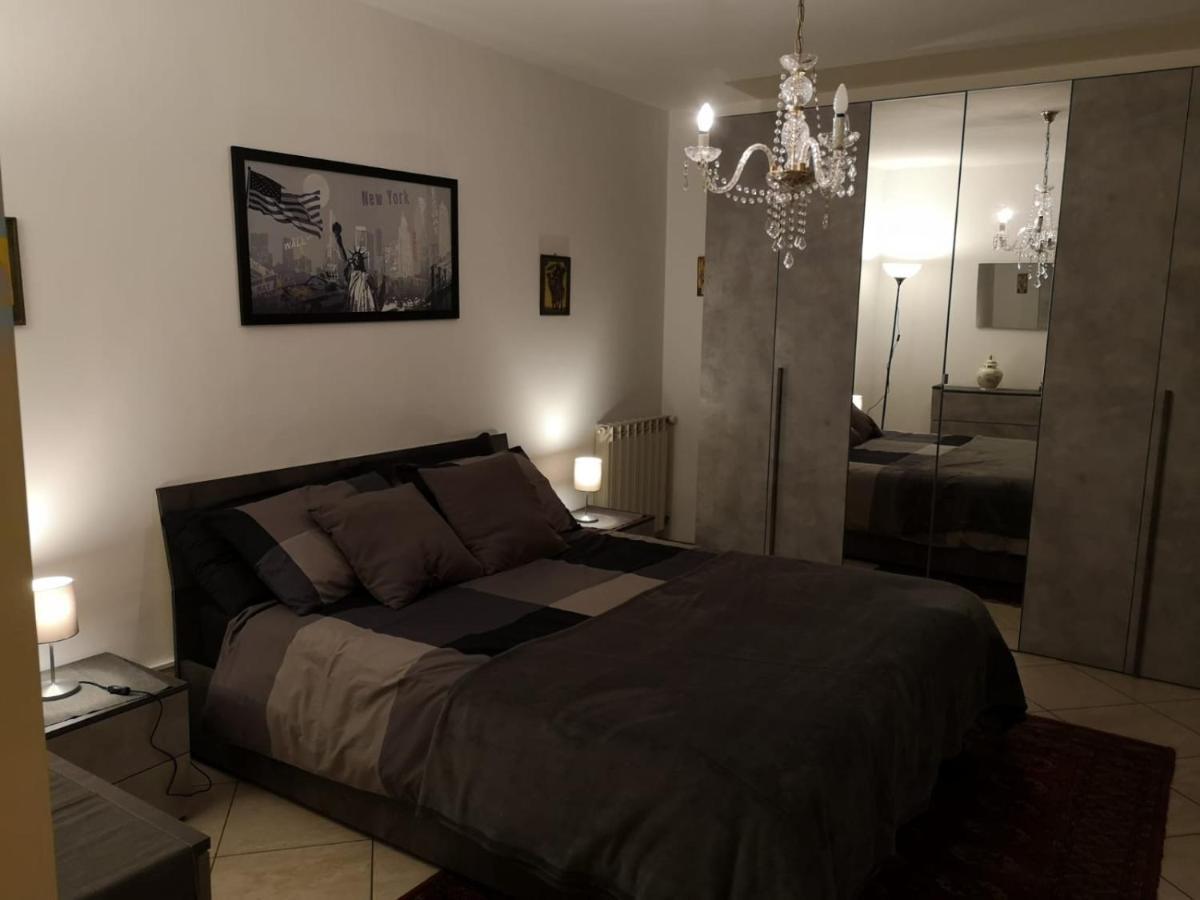 The Trip House - Between The Center And The Sea - Free Wifi And Jacuzzi Catânia Exterior foto